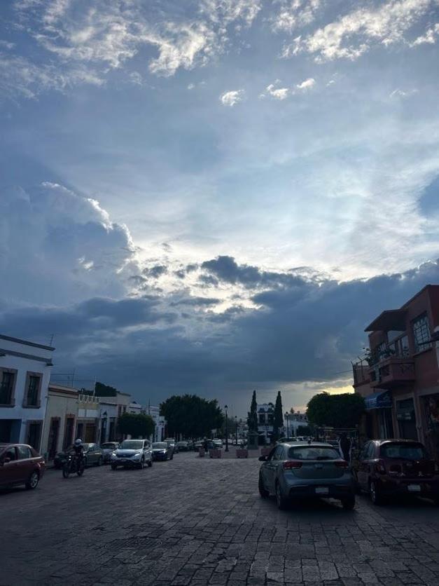 Отель Lolita & Enri, La Mejor Ubicacion Y Vista En El Centro De Керетаро Экстерьер фото
